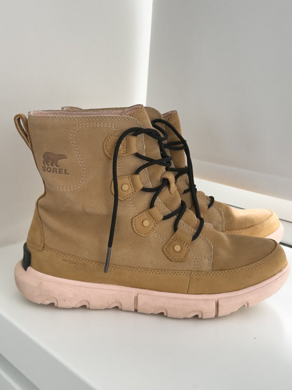 SOREL - Explorer II Joan - Insulated SneakerBoot - Tan/Pink - Womens - 10
